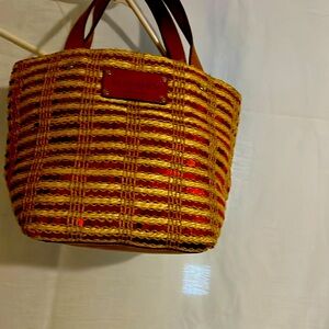 Handbag straw with leather handles